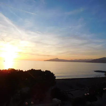 Baia Delle Favole Affittacamere * Sestri Levante
