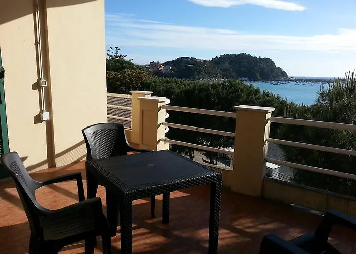 Baia Delle Favole Affittacamere Sestri Levante